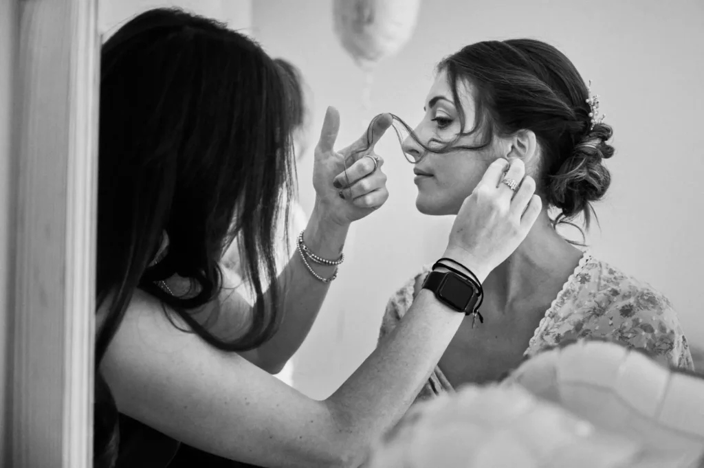 MOMENTO SPONTANEO PREPARATIVI SPOSA